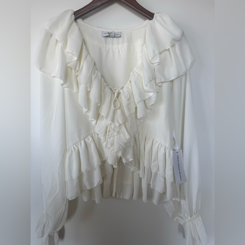 Ronny Kobo Ruffle Blouse Womens Medium Cream Tie Front Boho Romantic Top NWT